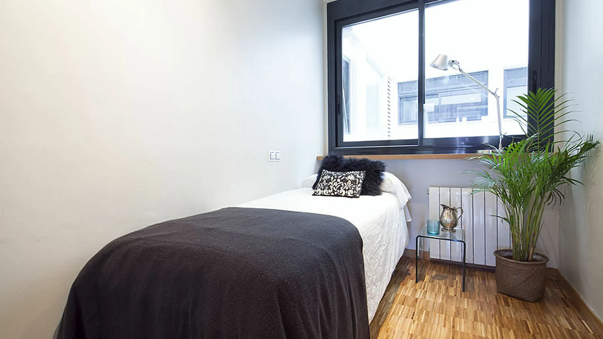 My Space Barcelona Executive Apartments Center