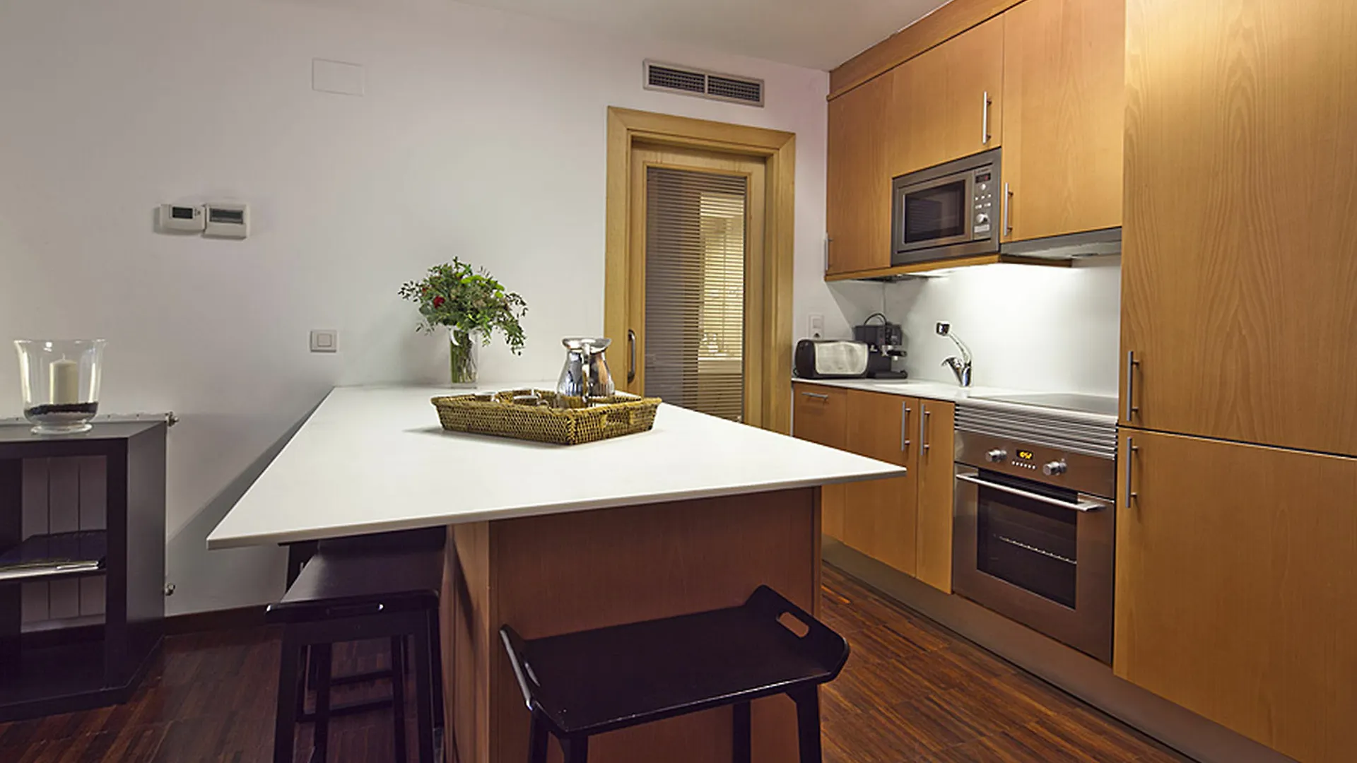 My Space Barcelona Executive Apartments Center